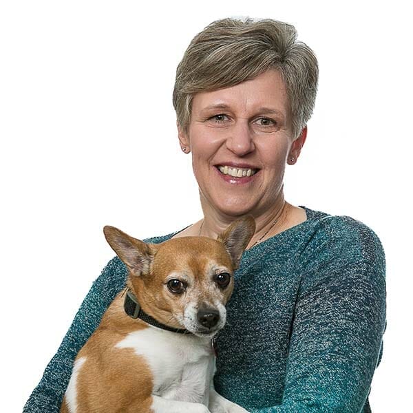 Dr. Megan Hoelter with pet