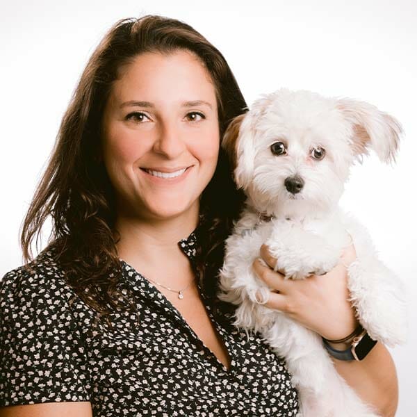 Dr. Alyssa Matos with pet