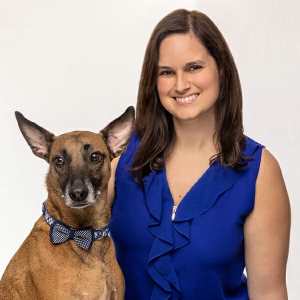 Dr. Elizabeth De la Torre with pet