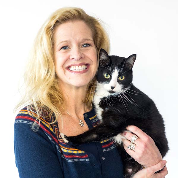 Dr. Suzanne Ellis with pet