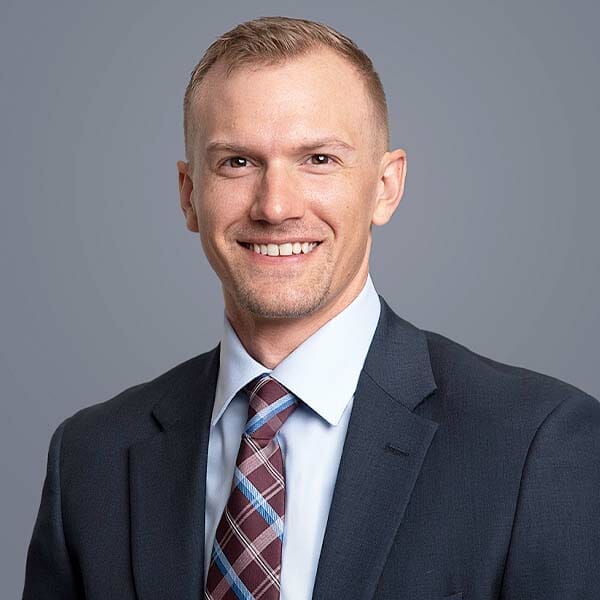 Colin Reich, DVM, DACVECC, MedVet Silicon Valley