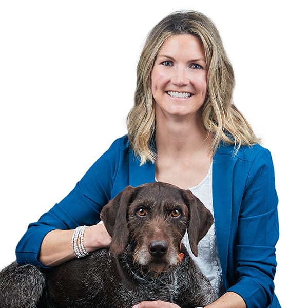 Dr. Morgan Oakleaf with pet