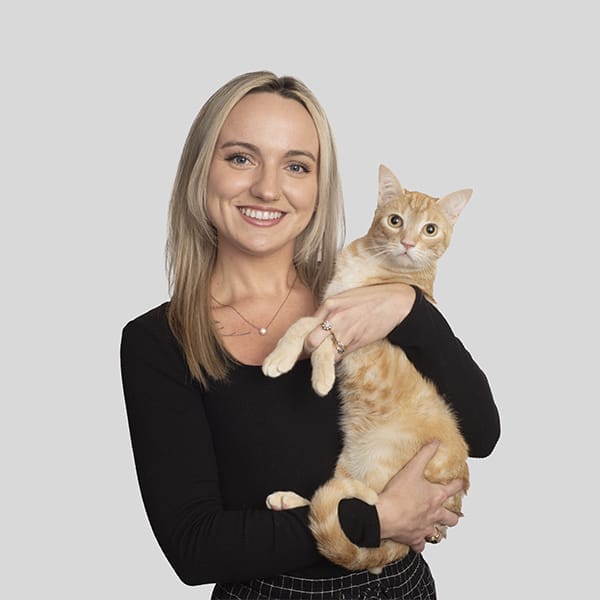 Dr. Caitlyn Byrum with pet